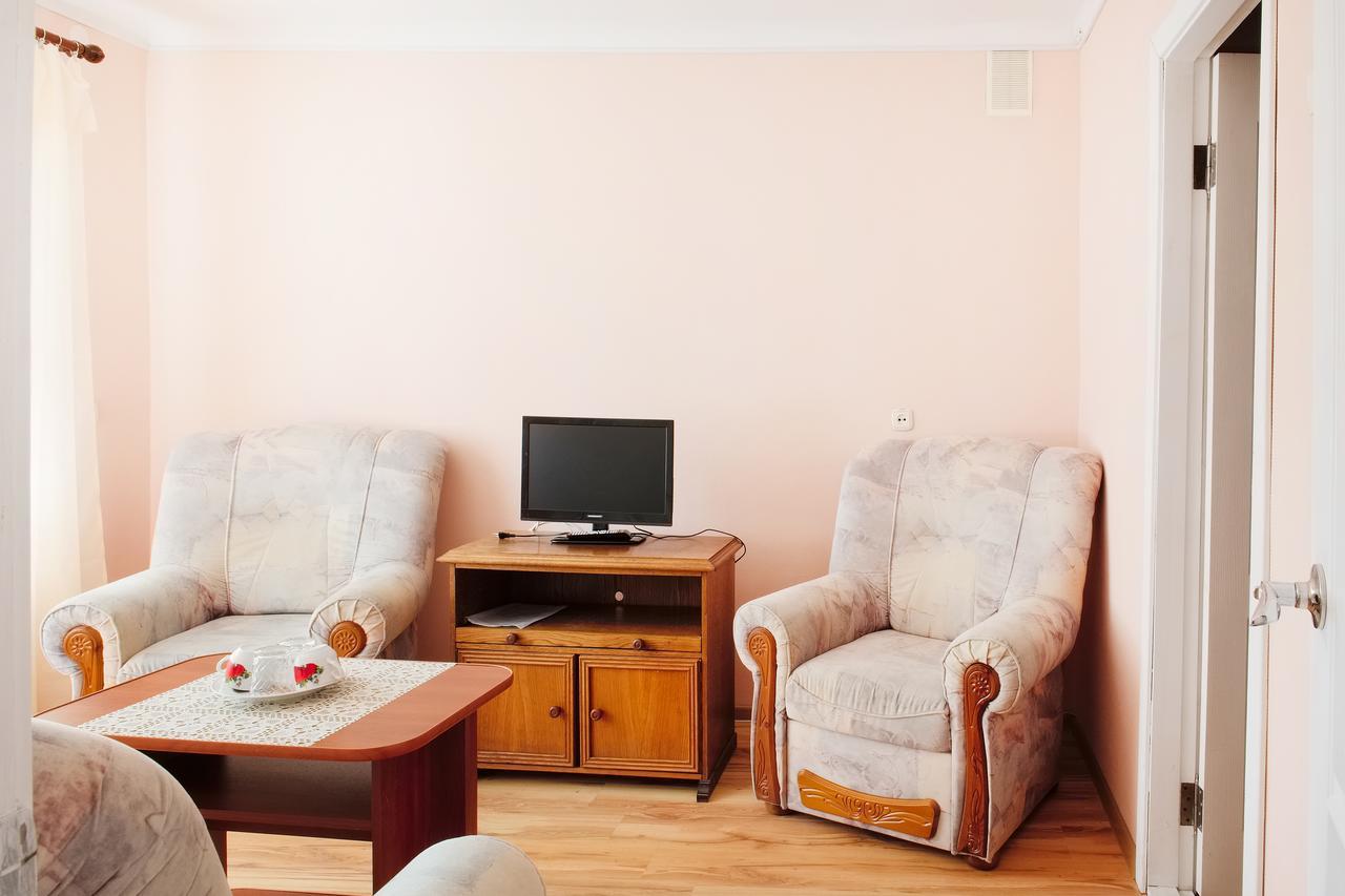 Akademicheskaya Hotel Minsk Bagian luar foto